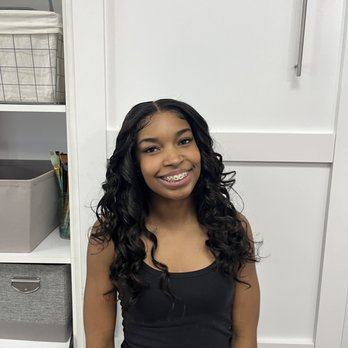 Loose curl closure weave